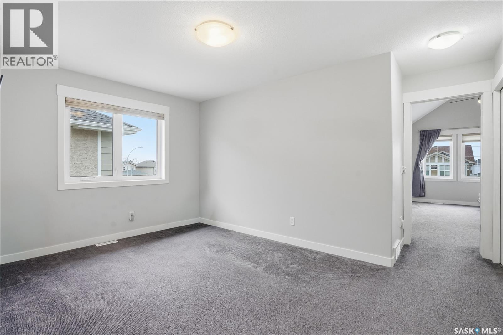 8806 Barootes Way, Regina, Saskatchewan  S4Y 0C3 - Photo 22 - SK035111
