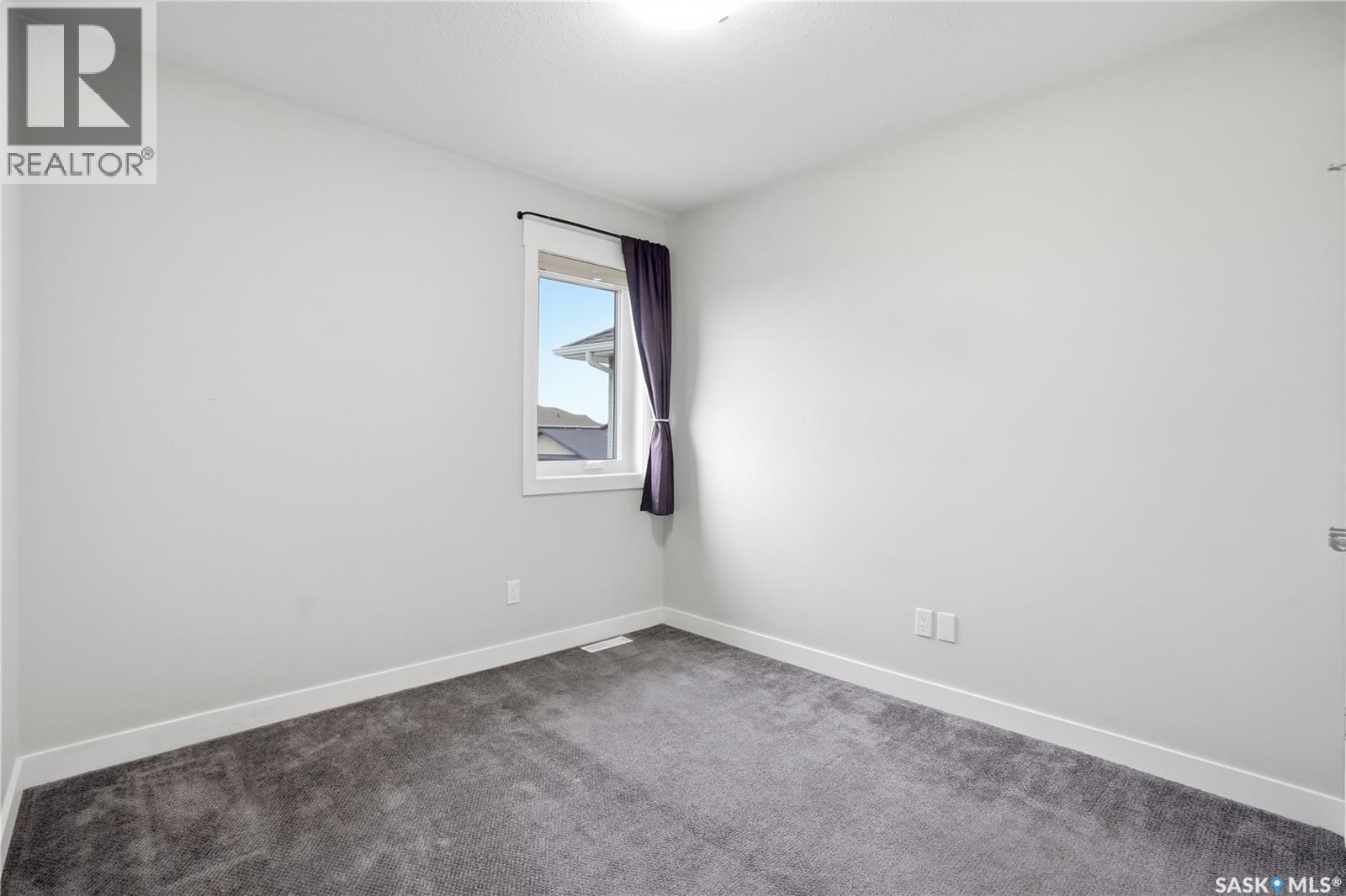 8806 Barootes Way, Regina, Saskatchewan  S4Y 0C3 - Photo 26 - SK035111