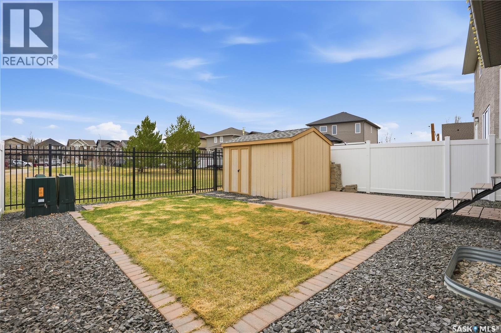 8806 Barootes Way, Regina, Saskatchewan  S4Y 0C3 - Photo 53 - SK035111