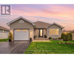 86 SAND BANKS COURT, Prince Edward County, Ontario