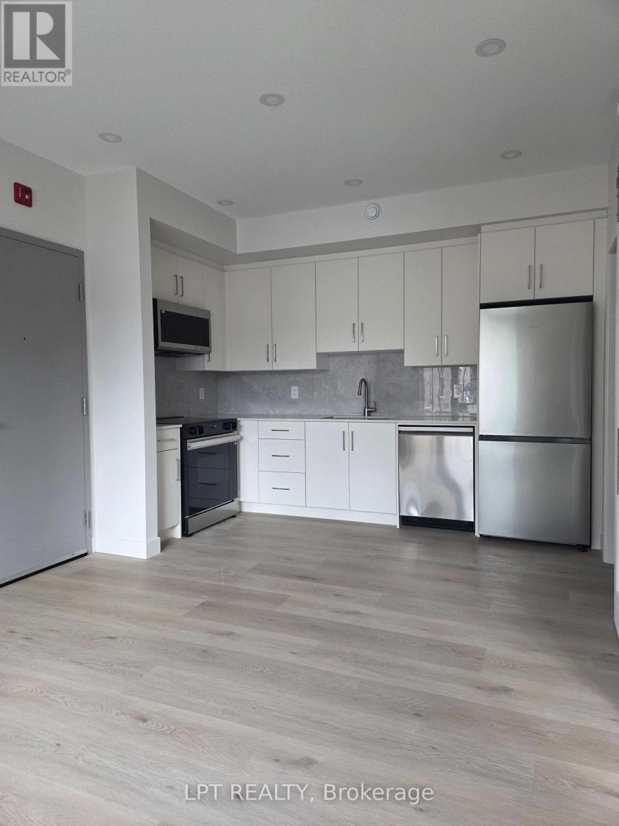 3 - 250 Shakespeare Street, Ottawa, Ontario  K1L 5M6 - Photo 2 - X13078190
