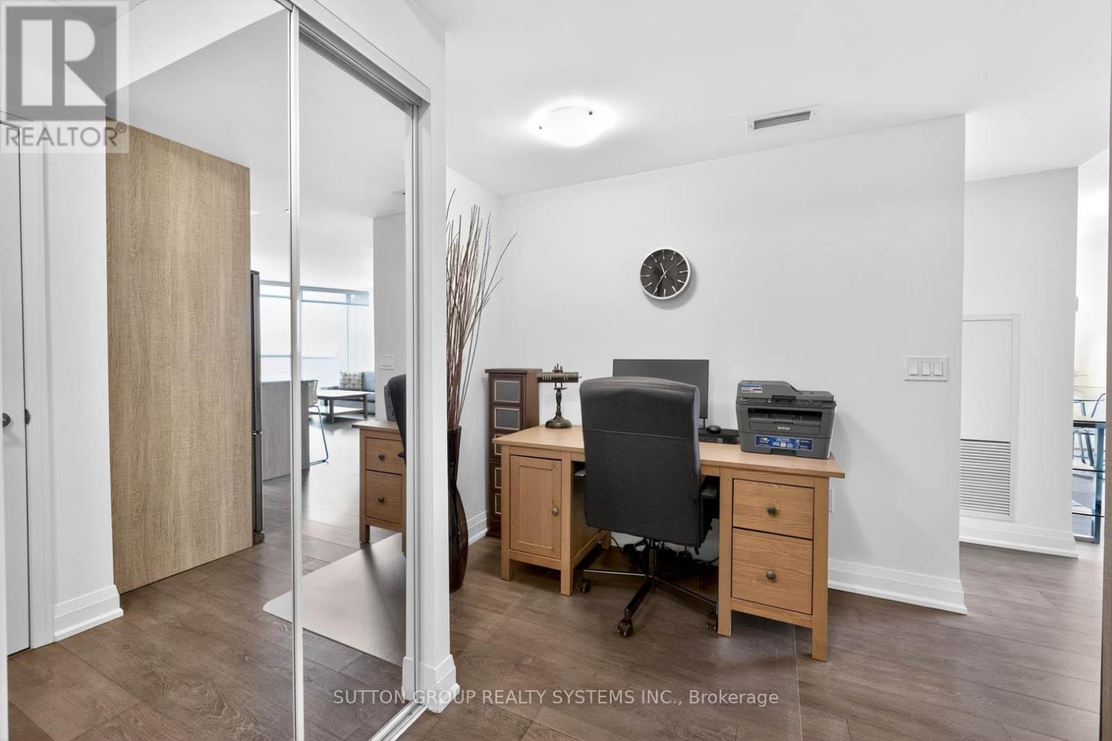 2504 - 9 Valhalla Inn Road, Toronto, Ontario  M9B 0B2 - Photo 14 - W13094020