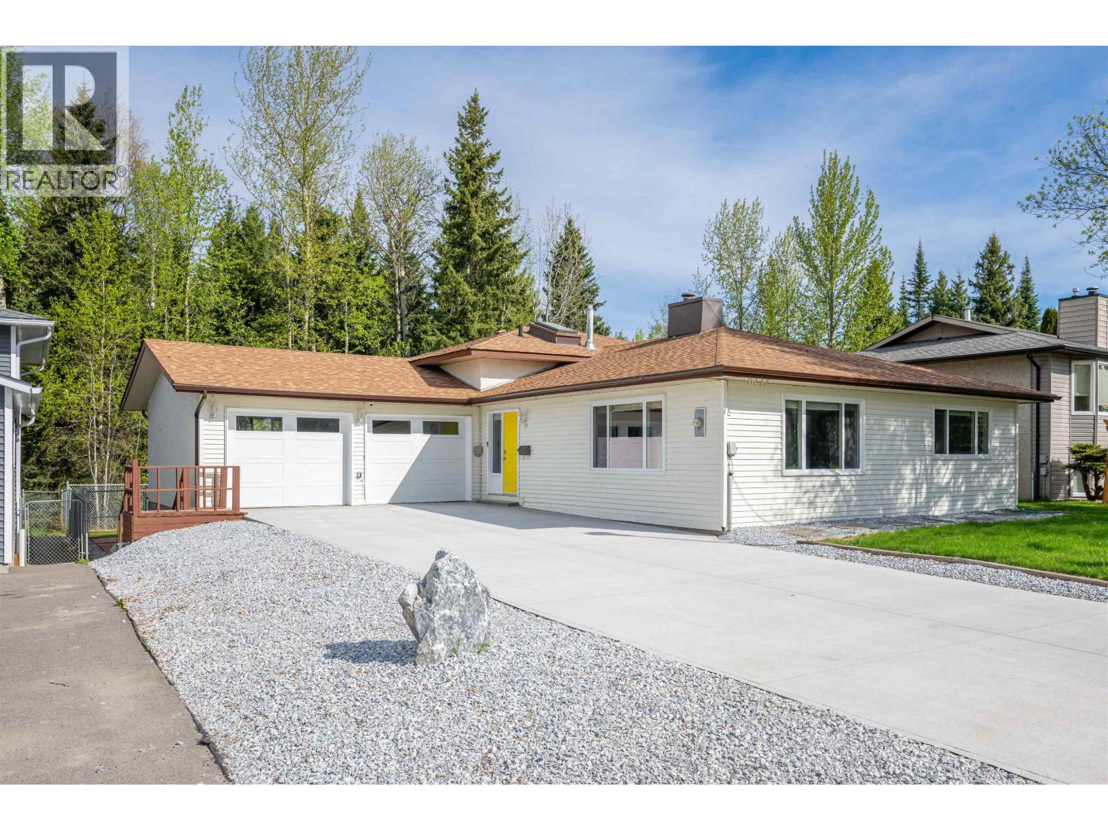 8272 St John Crescent, Prince George, British Columbia  V2N 4H8 - Photo 1 - R3120779