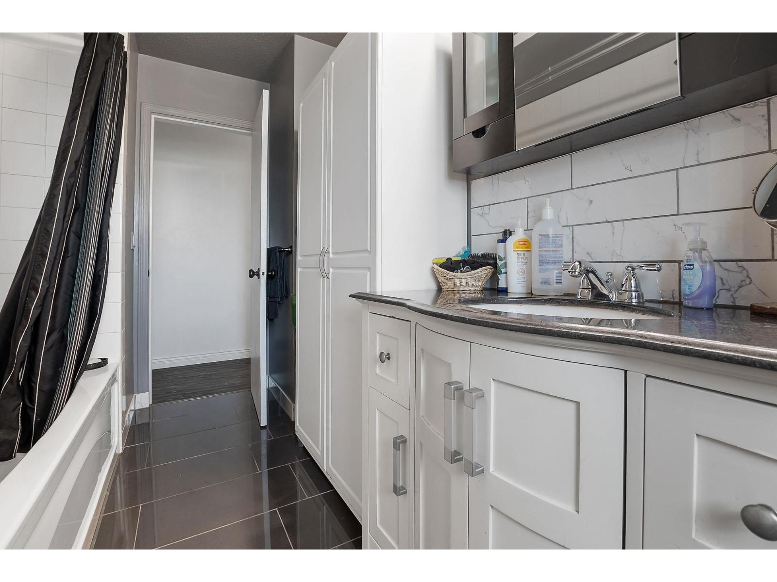 8789 Butchart Street, Chilliwack Proper South, Chilliwack, British Columbia  V2P 5S2 - Photo 18 - R3113614