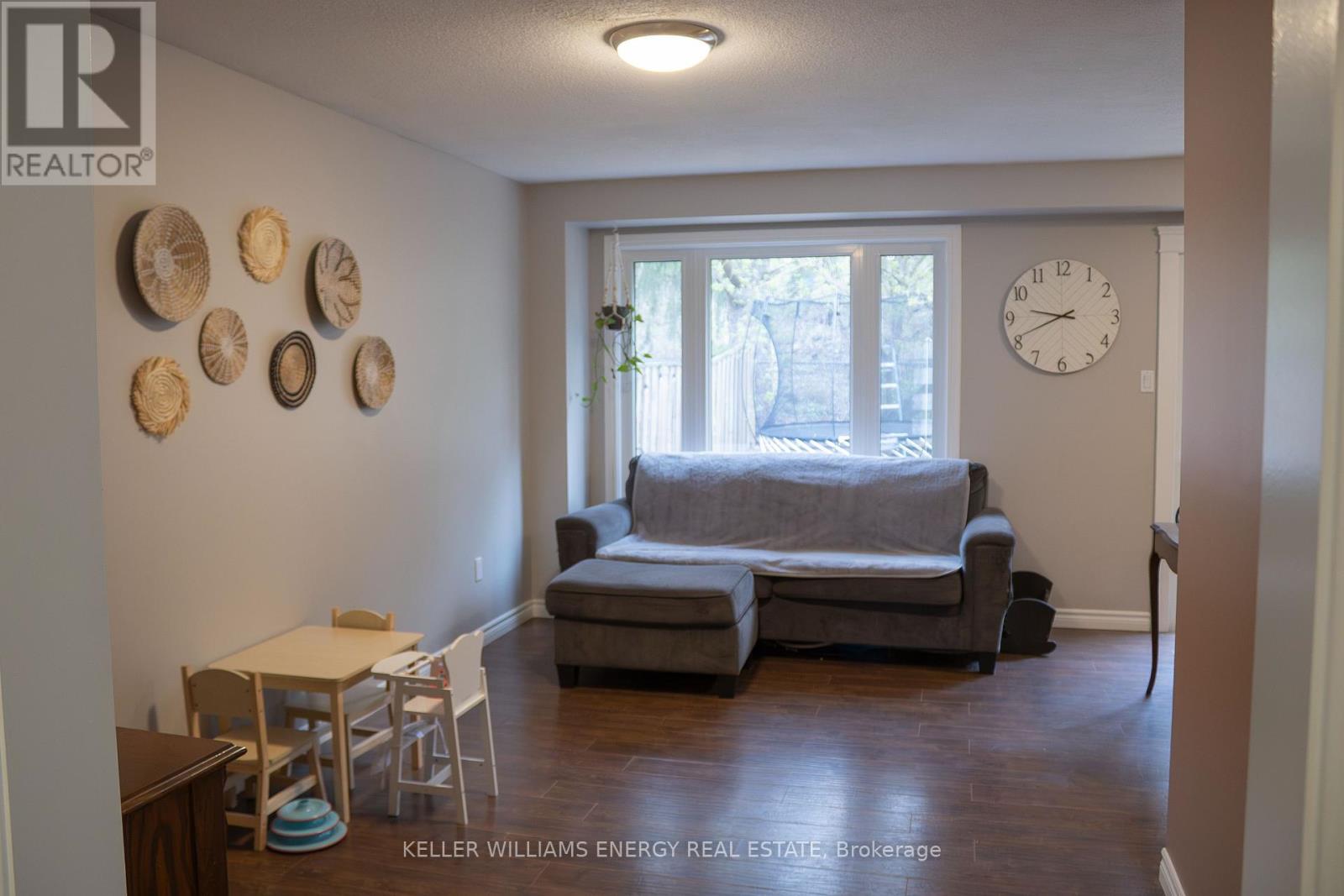 683 Grandview Drive, Oshawa, Ontario L1H 7V9 - Photo 8 - E13096850