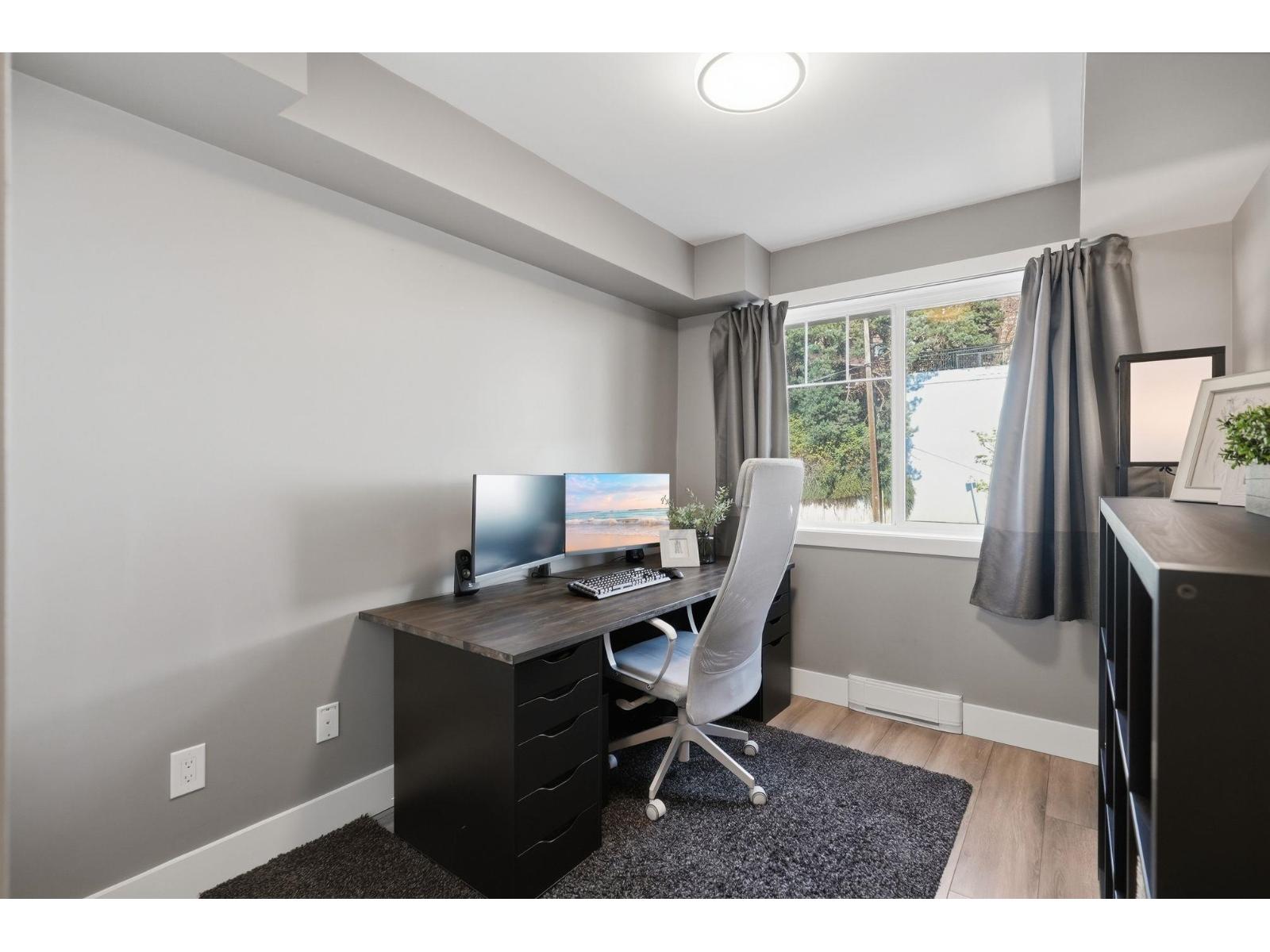 212 33960 Old Yale Road, Abbotsford, British Columbia  V2S 2J9 - Photo 11 - R3108465