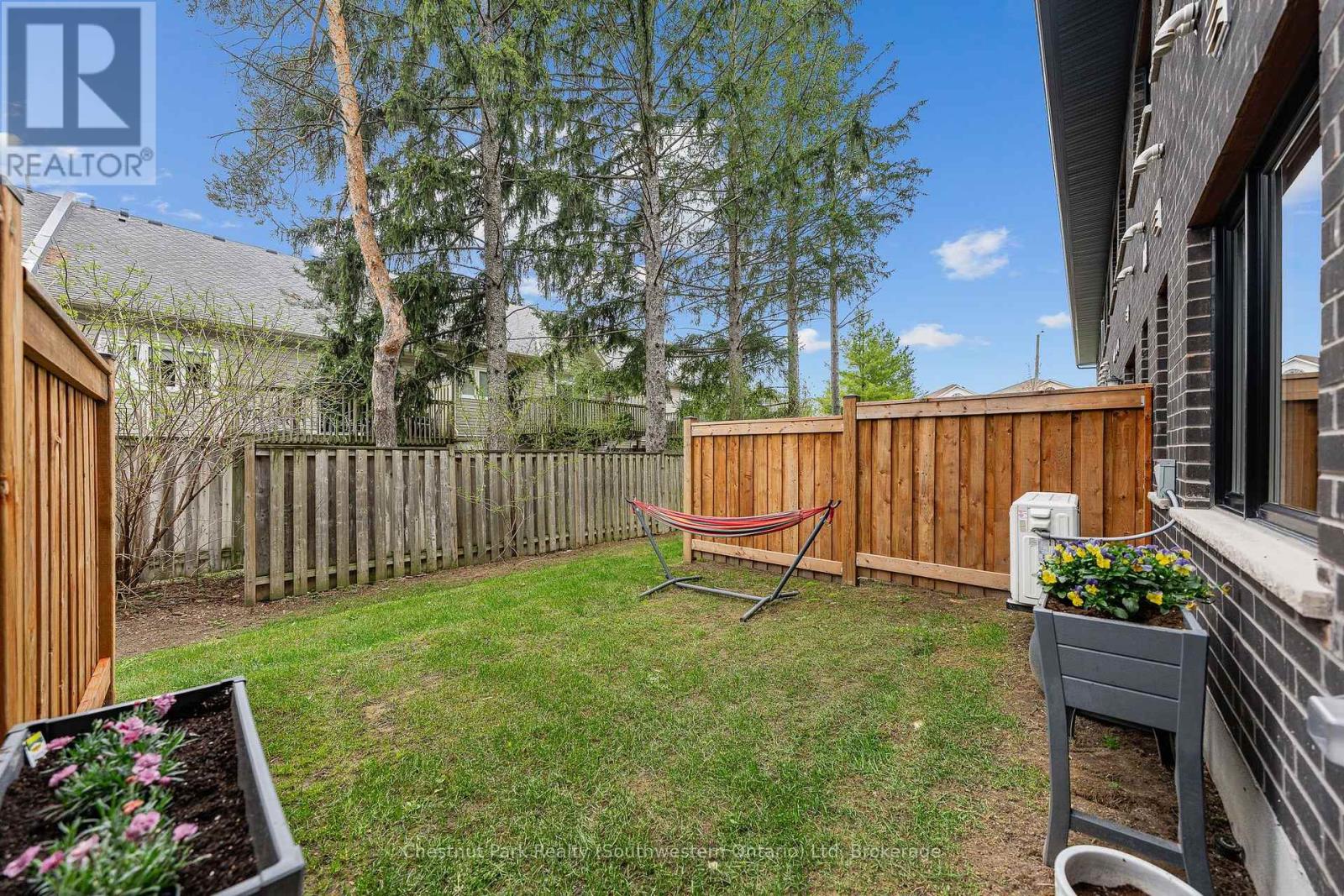 23 Lily Lane, Guelph, Ontario  N1L 0R2 - Photo 7 - X13096774
