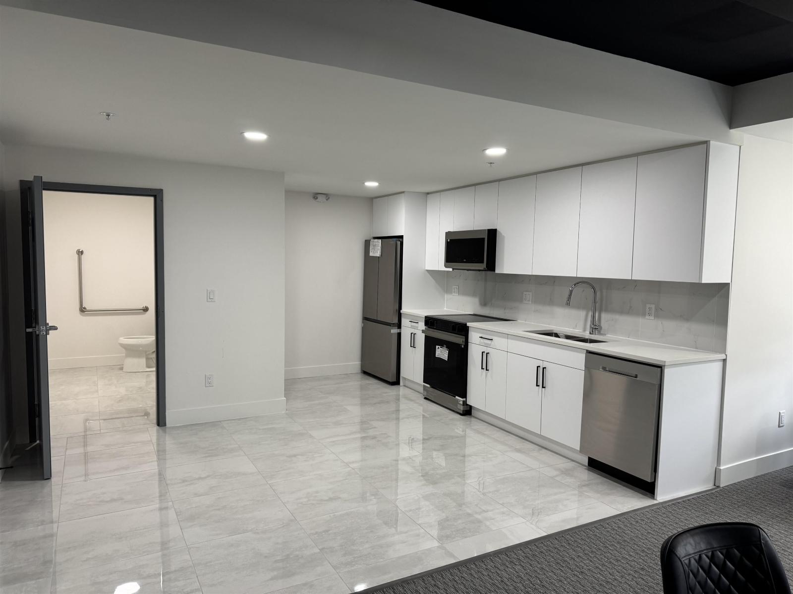 401 10786 140th Street, Surrey, British Columbia  V3T 4N8 - Photo 12 - R3115832