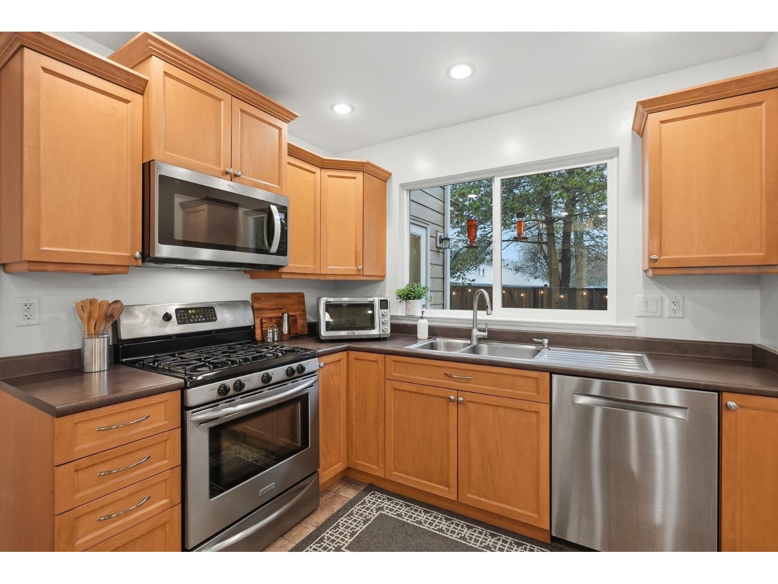 6498 131a Street, Surrey, British Columbia  V3W 7P4 - Photo 11 - R3120360