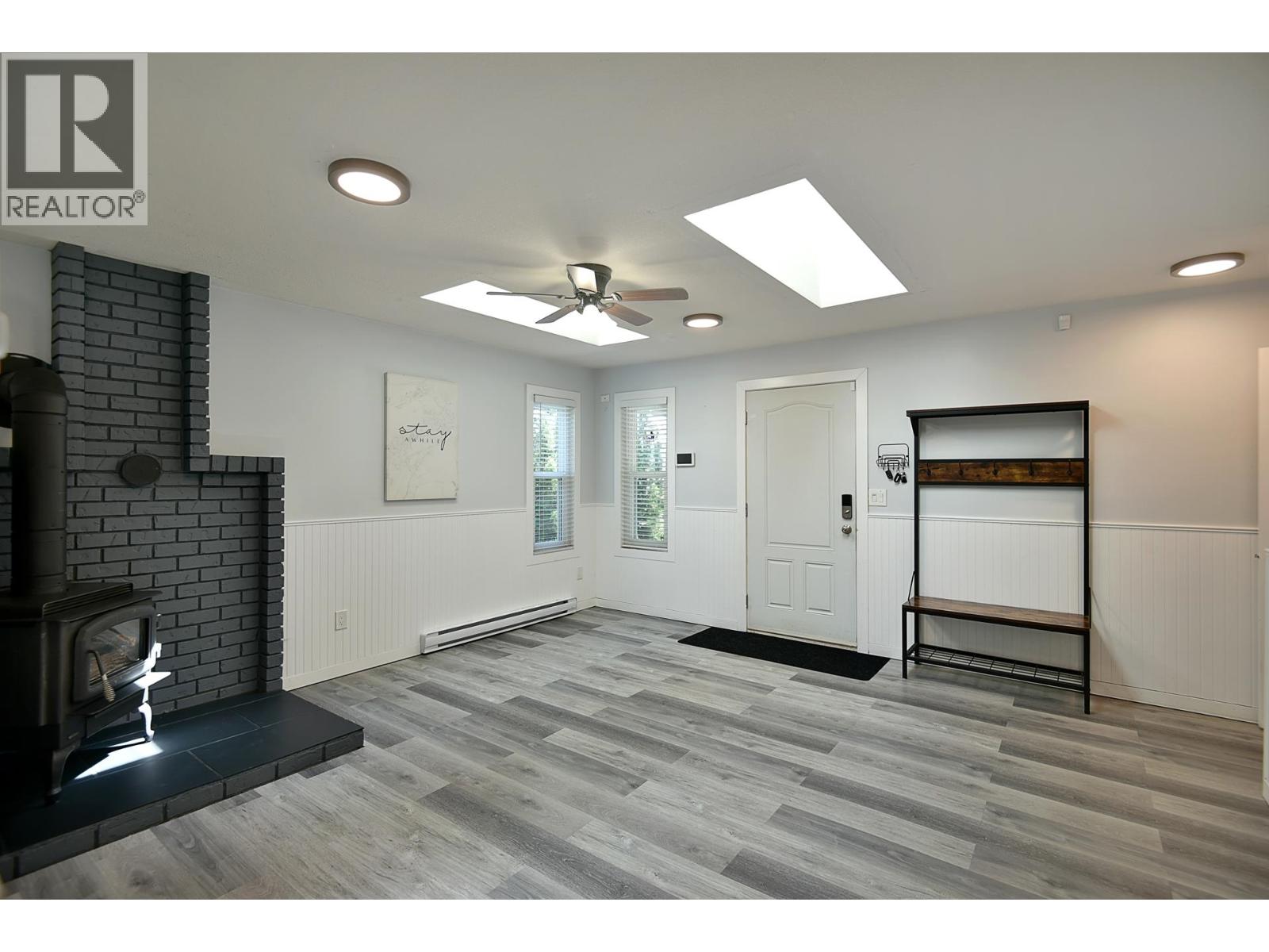 5784 Medusa Street, Sechelt, British Columbia  V7Z 0J8 - Photo 13 - R3120761