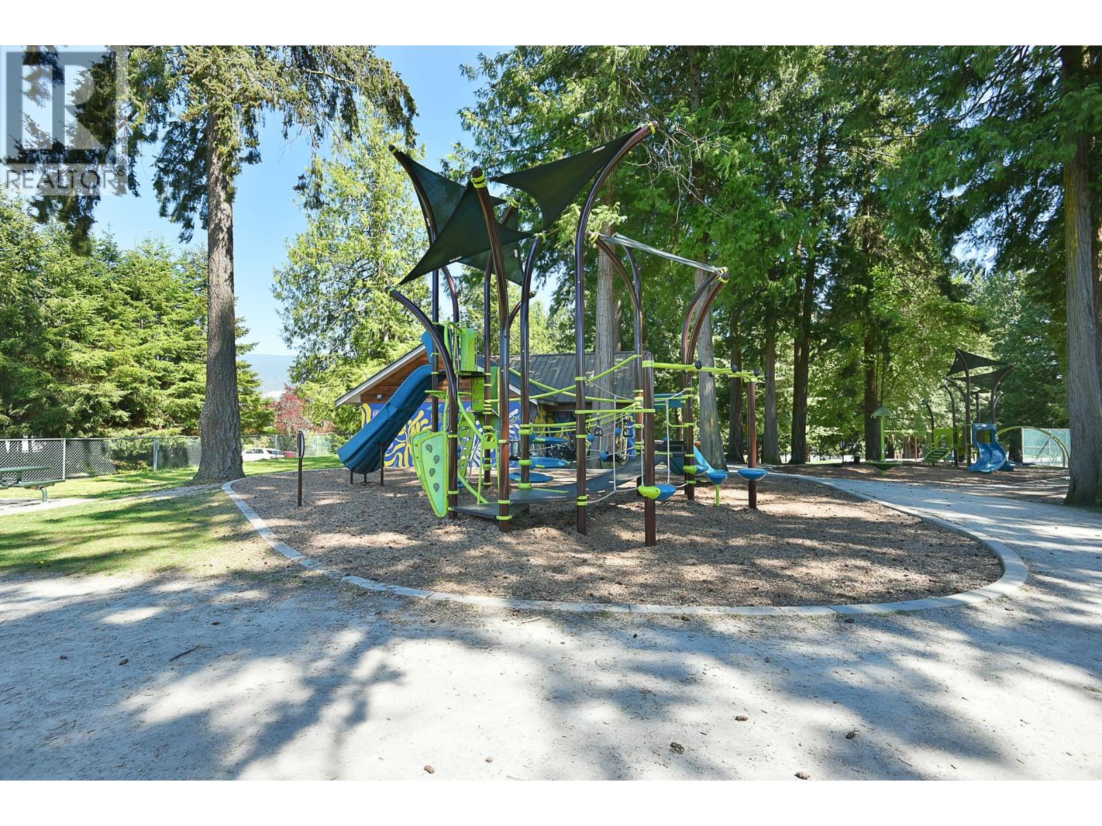 5784 Medusa Street, Sechelt, British Columbia  V7Z 0J8 - Photo 26 - R3120761