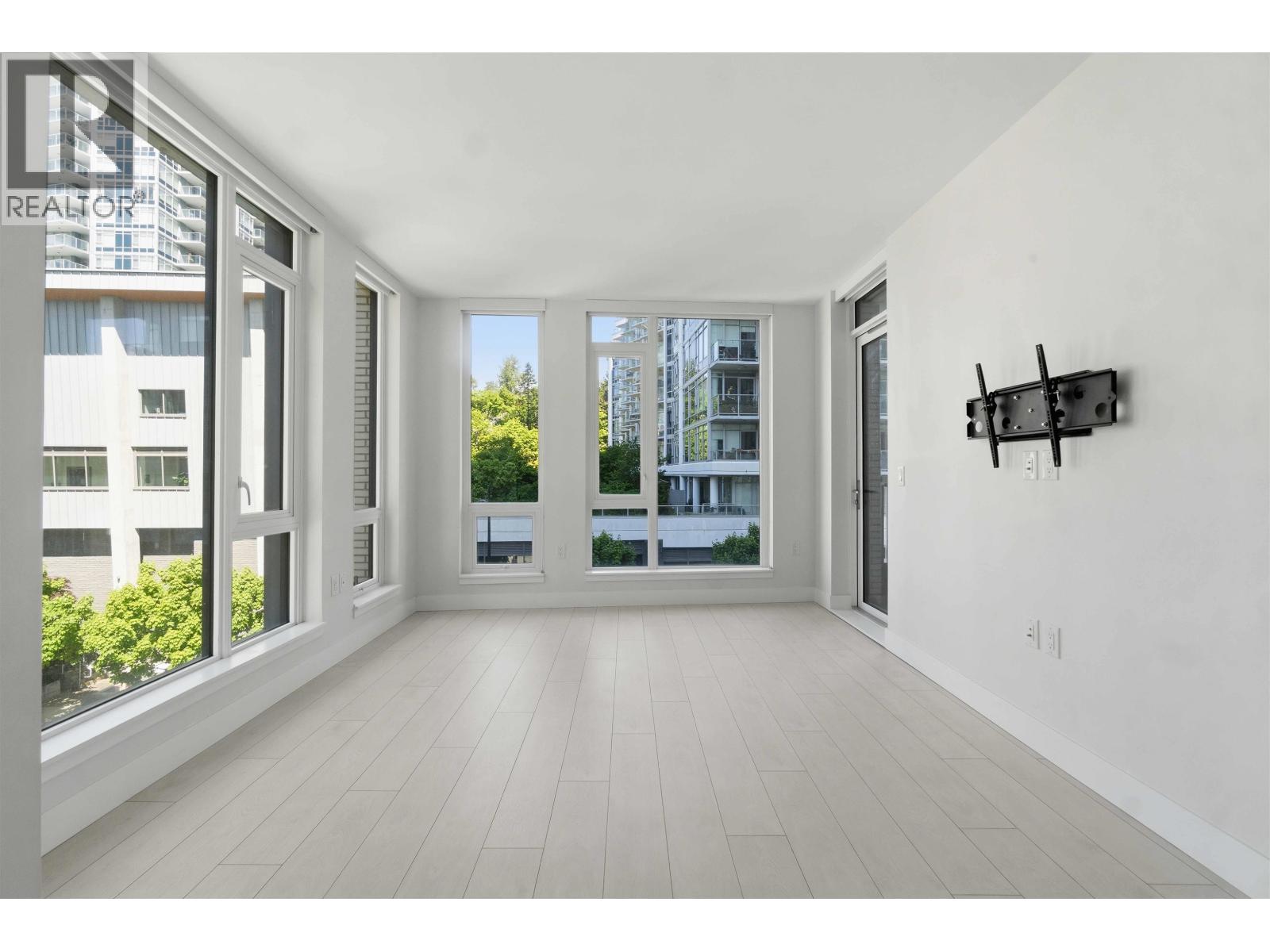 404 3538 Sawmill Crescent, Vancouver, British Columbia  V5S 0J8 - Photo 3 - R3120732