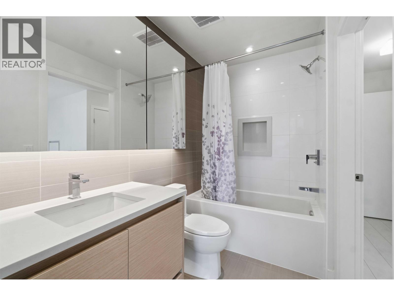 404 3538 Sawmill Crescent, Vancouver, British Columbia  V5S 0J8 - Photo 15 - R3120732