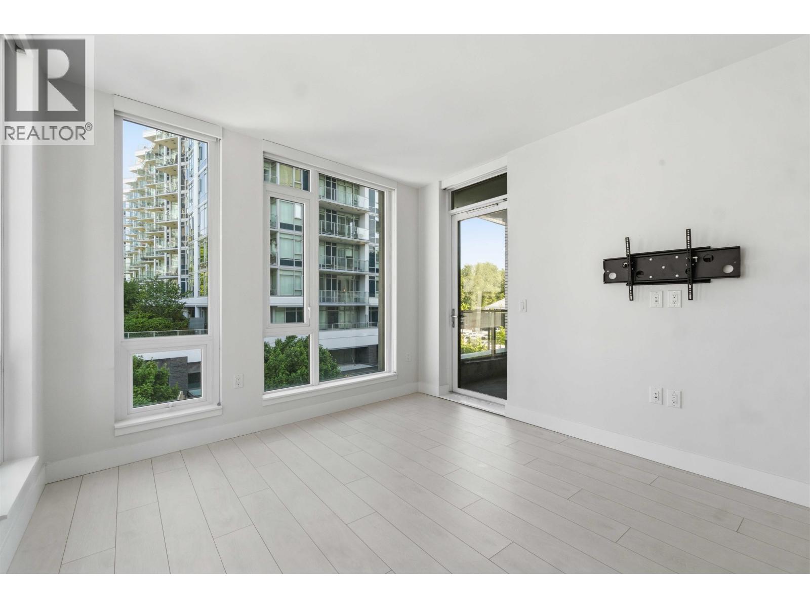 404 3538 Sawmill Crescent, Vancouver, British Columbia  V5S 0J8 - Photo 4 - R3120732