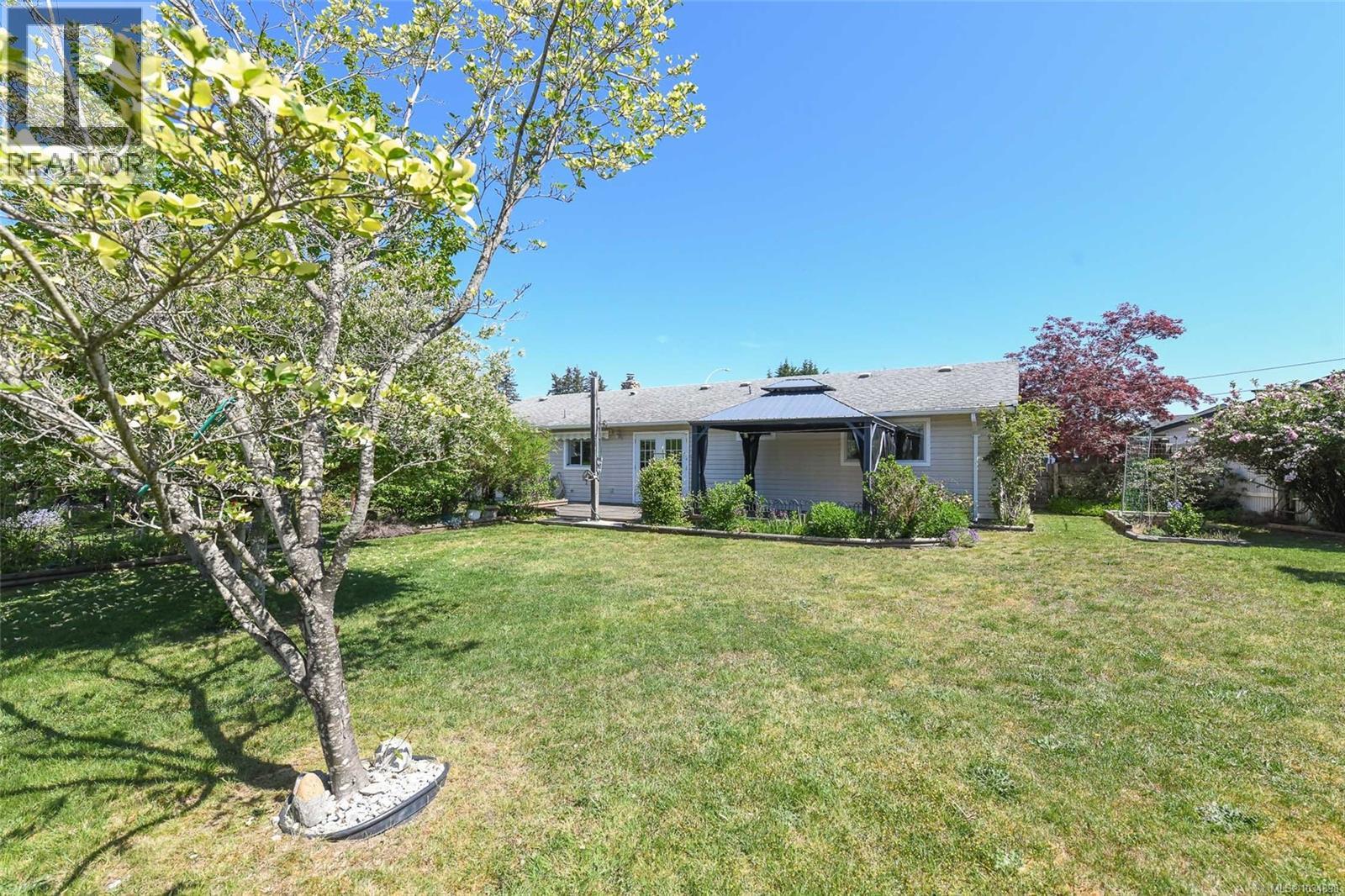 1935 Merino Pl, Comox, British Columbia  V9M 3X7 - Photo 30 - 1034898