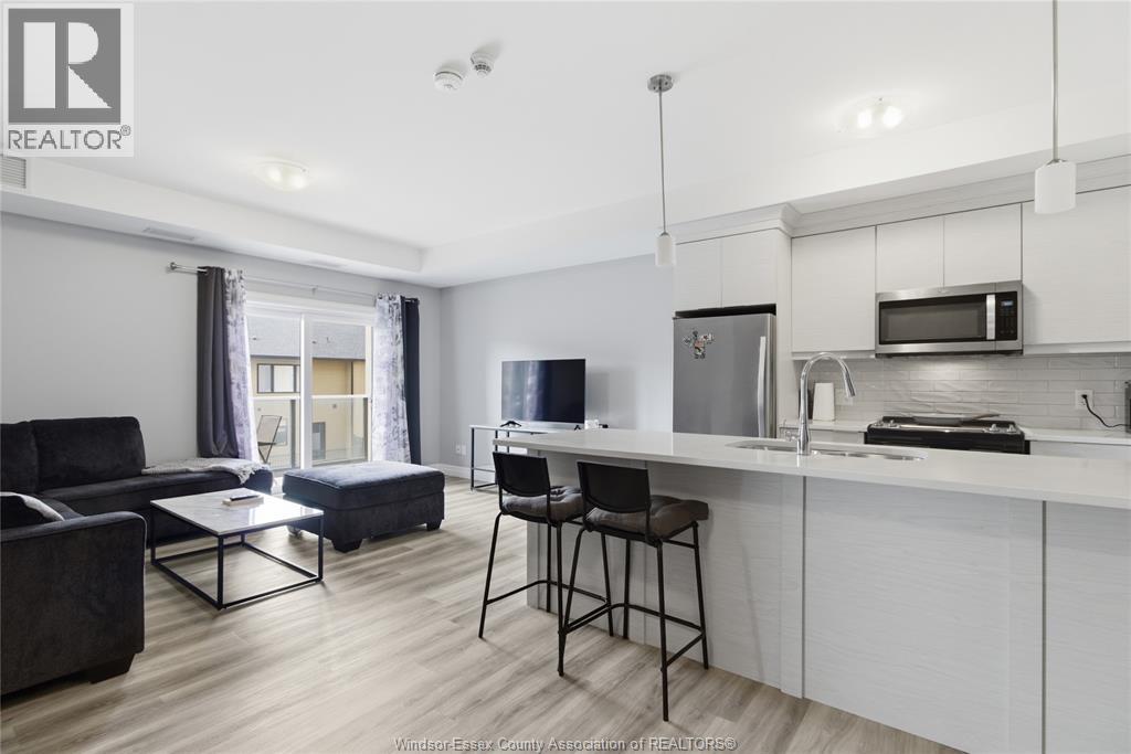 728 Brownstone Drive Unit# 302, Lakeshore, Ontario  N9K 0C4 - Photo 3 - 26010407