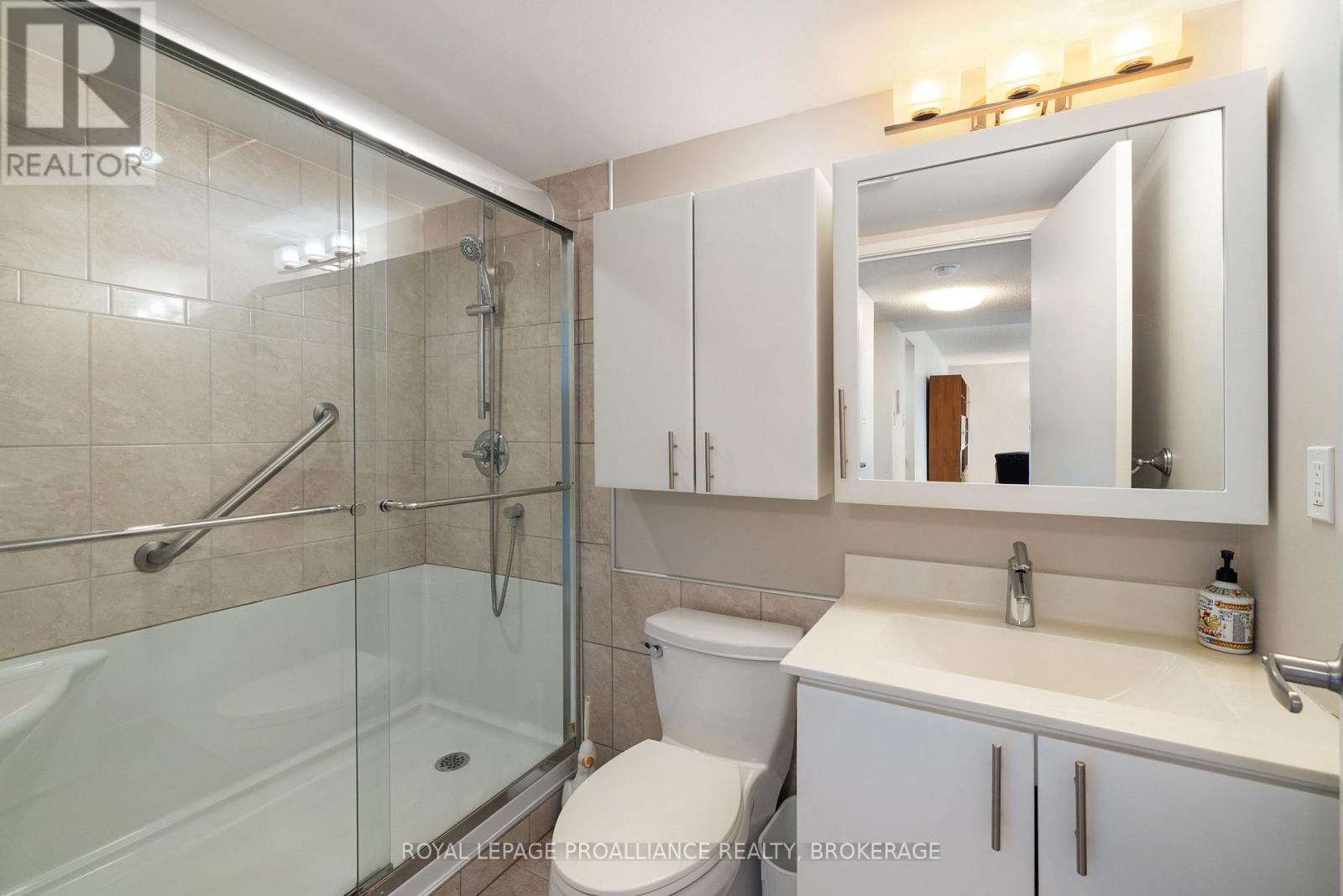 301 - 165 Ontario Street, Kingston, Ontario  K7L 2Y6 - Photo 16 - X13096500