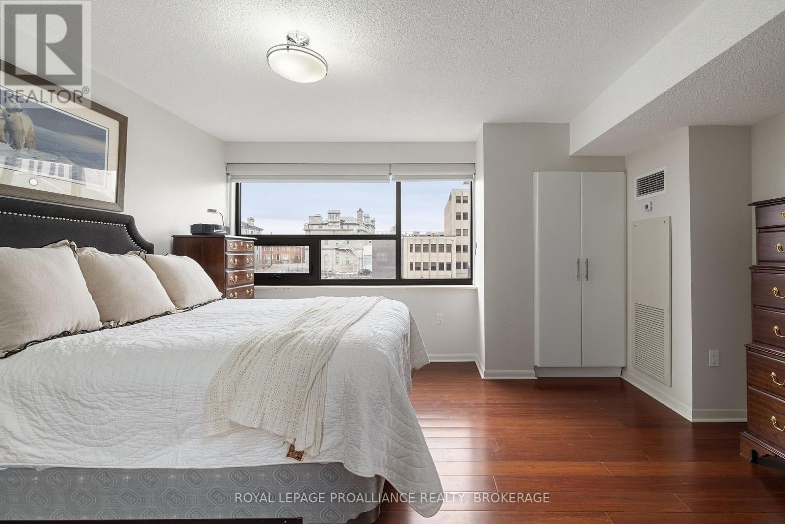 301 - 165 Ontario Street, Kingston, Ontario  K7L 2Y6 - Photo 17 - X13096500