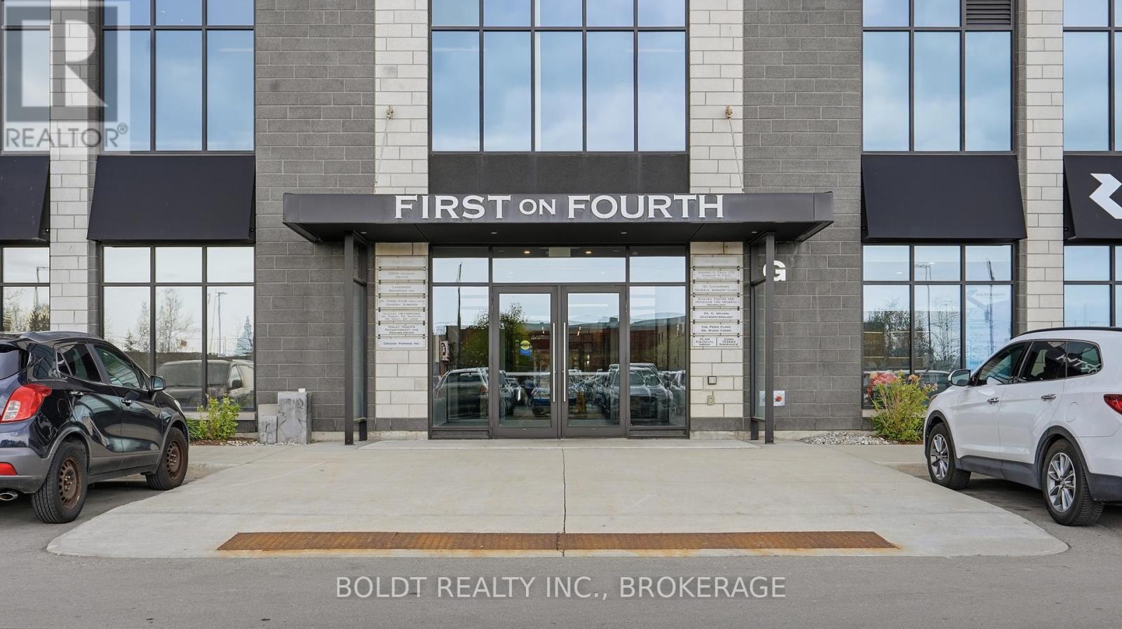 508 - 300g Fourth Avenue, St. Catharines, Ontario  L2S 0E6 - Photo 1 - X13096224