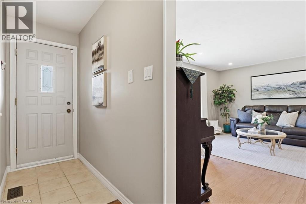 543 Box Grove Place, Waterloo, Ontario  N2L 4V4 - Photo 5 - 40826890