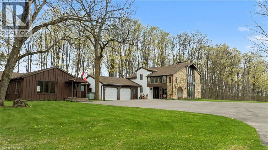 2236 CENTRE Road, Campbellville, Ontario
