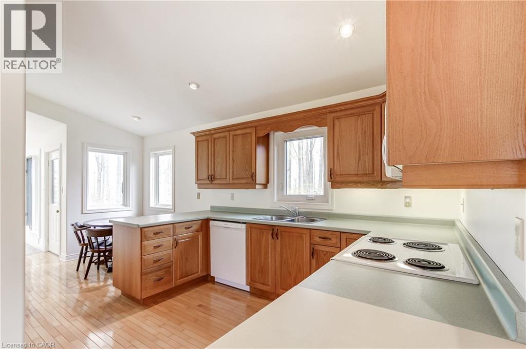 2236 Centre Road, Campbellville, Ontario  L0P 1B0 - Photo 28 - 40825820