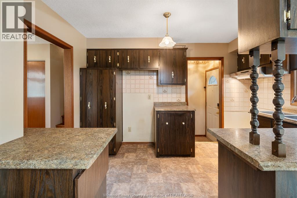 392 Baldoon Road, Chatham, Ontario  N7L 4L8 - Photo 4 - 26010207