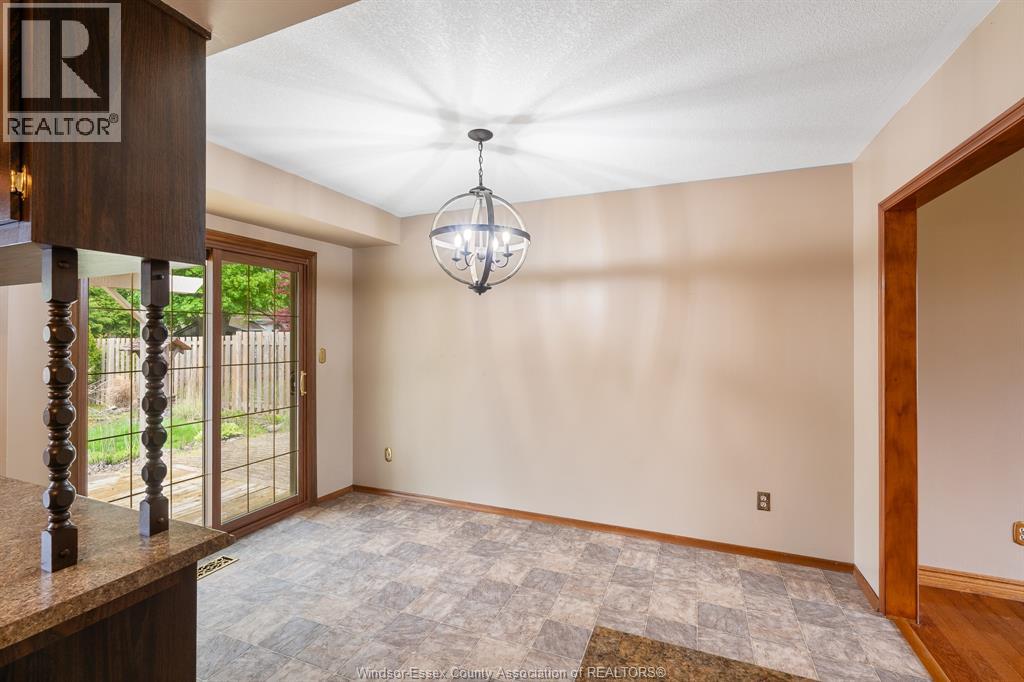 392 Baldoon Road, Chatham, Ontario  N7L 4L8 - Photo 3 - 26010207