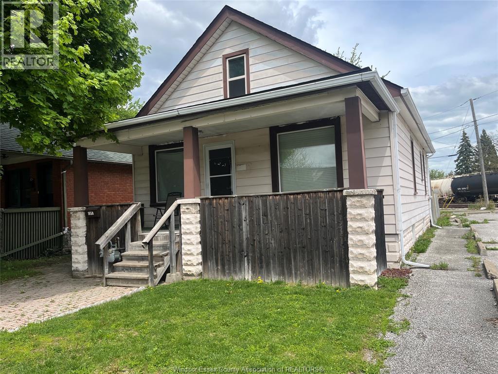 1650 MOY, Windsor, Ontario
