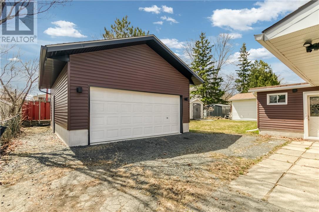 1491 Canterbury Street, Sudbury, Ontario  P3A 1H7 - Photo 2 - 2127361
