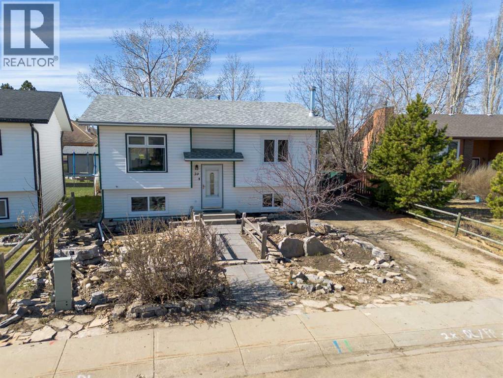 39 Cedar Crescent, Lacombe, Alberta  T4L 1V1 - Photo 30 - A2308256