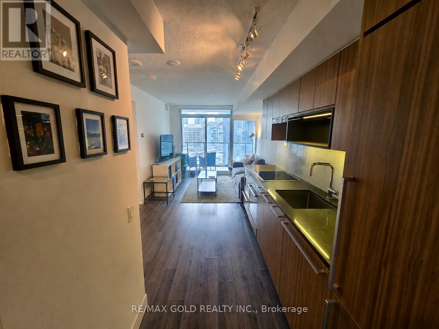 1603 - 70 Queens Wharf Road, Toronto, Ontario  M5V 0J2 - Photo 4 - C13092234