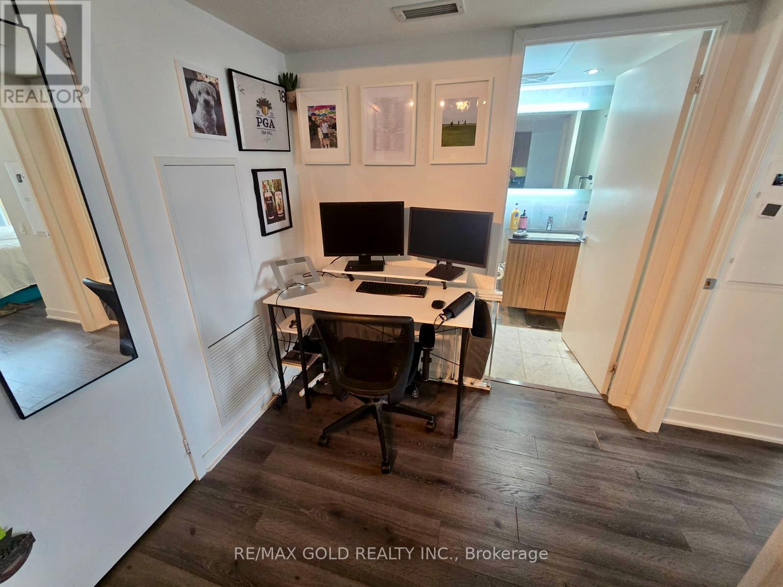 1603 - 70 Queens Wharf Road, Toronto, Ontario  M5V 0J2 - Photo 7 - C13092234