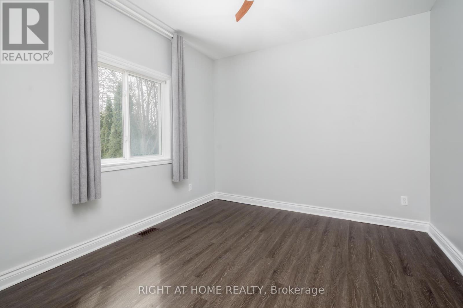 1171 Ewart Street, Innisfil, Ontario  L0L 1C0 - Photo 23 - N12922998