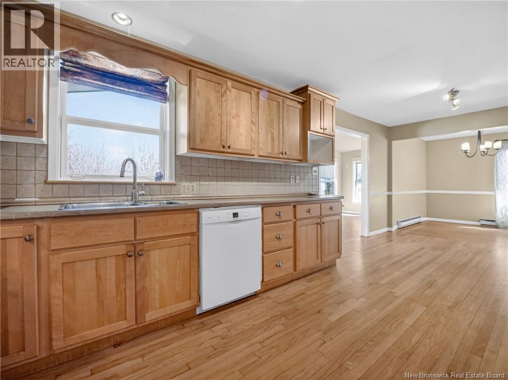 252 Chapelle Street, Dieppe, New Brunswick  E1E 1G6 - Photo 25 - NB138984