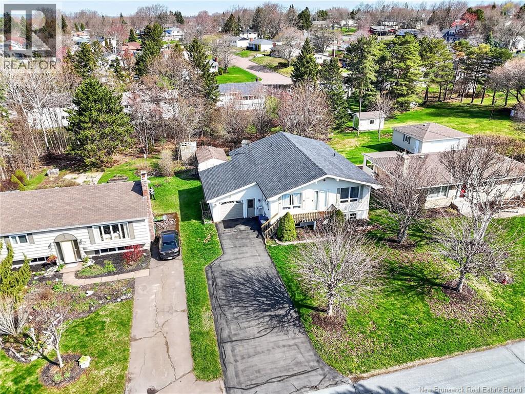 252 Chapelle Street, Dieppe, New Brunswick  E1E 1G6 - Photo 3 - NB138984