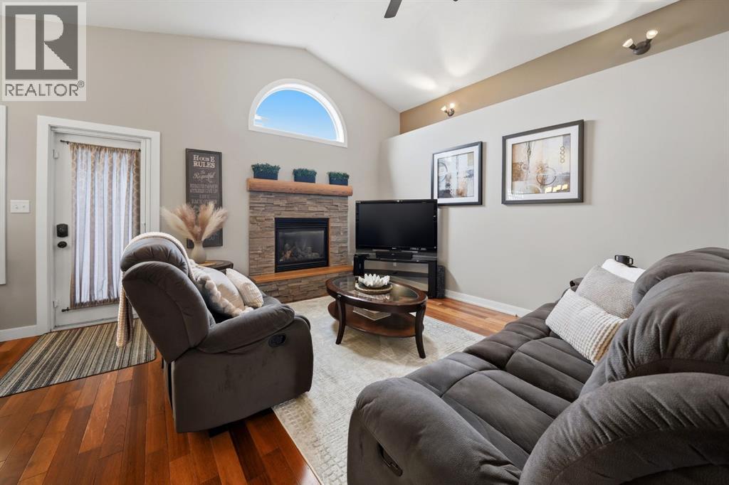 124 Isherwood Close, Red Deer, Alberta  T4R 0B5 - Photo 11 - A2305284