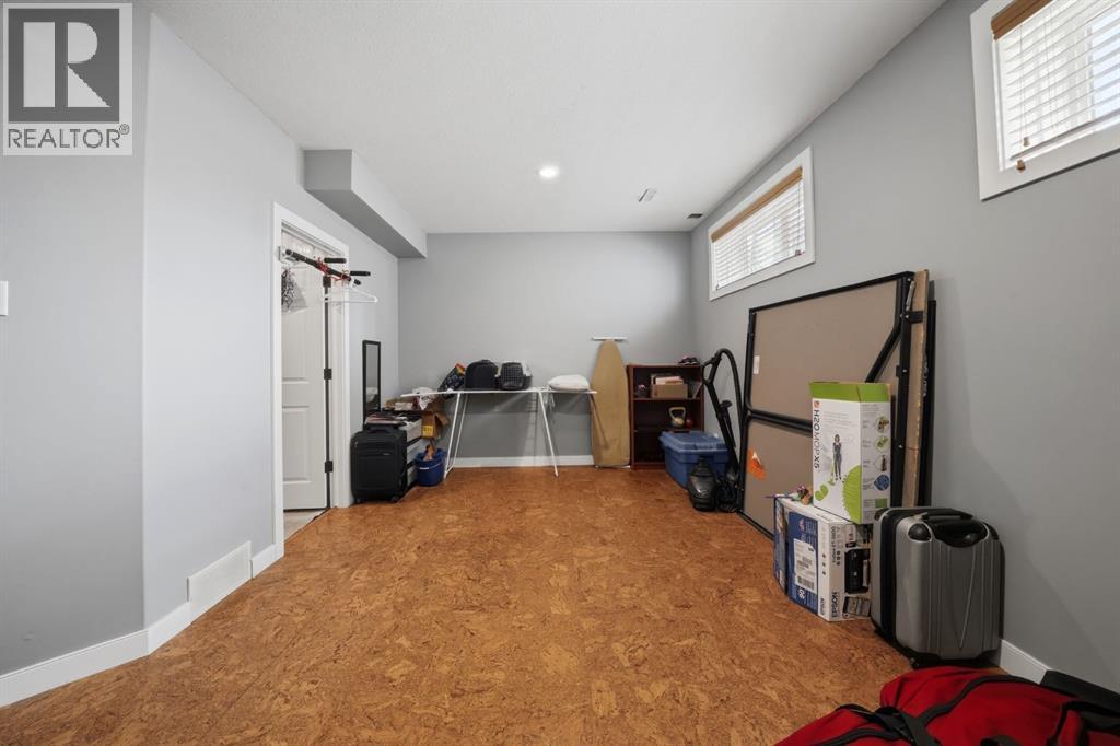 124 Isherwood Close, Red Deer, Alberta  T4R 0B5 - Photo 33 - A2305284