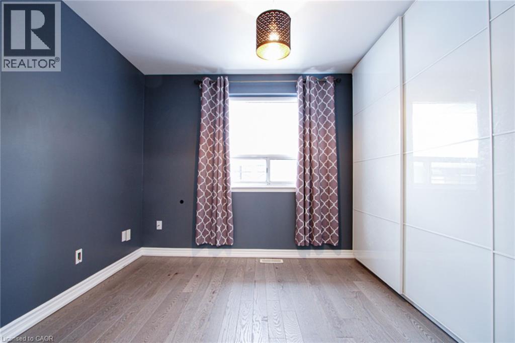 1601 Sandgate Crescent, Mississauga, Ontario  L5J 2E3 - Photo 10 - 40828135
