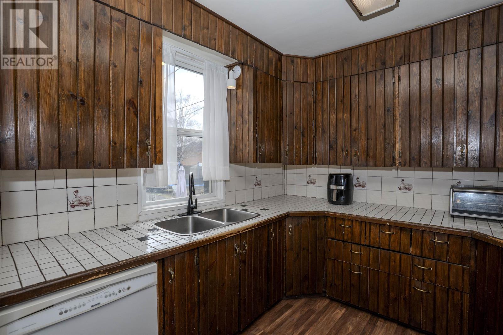 492 Brock St E, Thunder Bay, Ontario  P7E 4H7 - Photo 14 - TB2600941