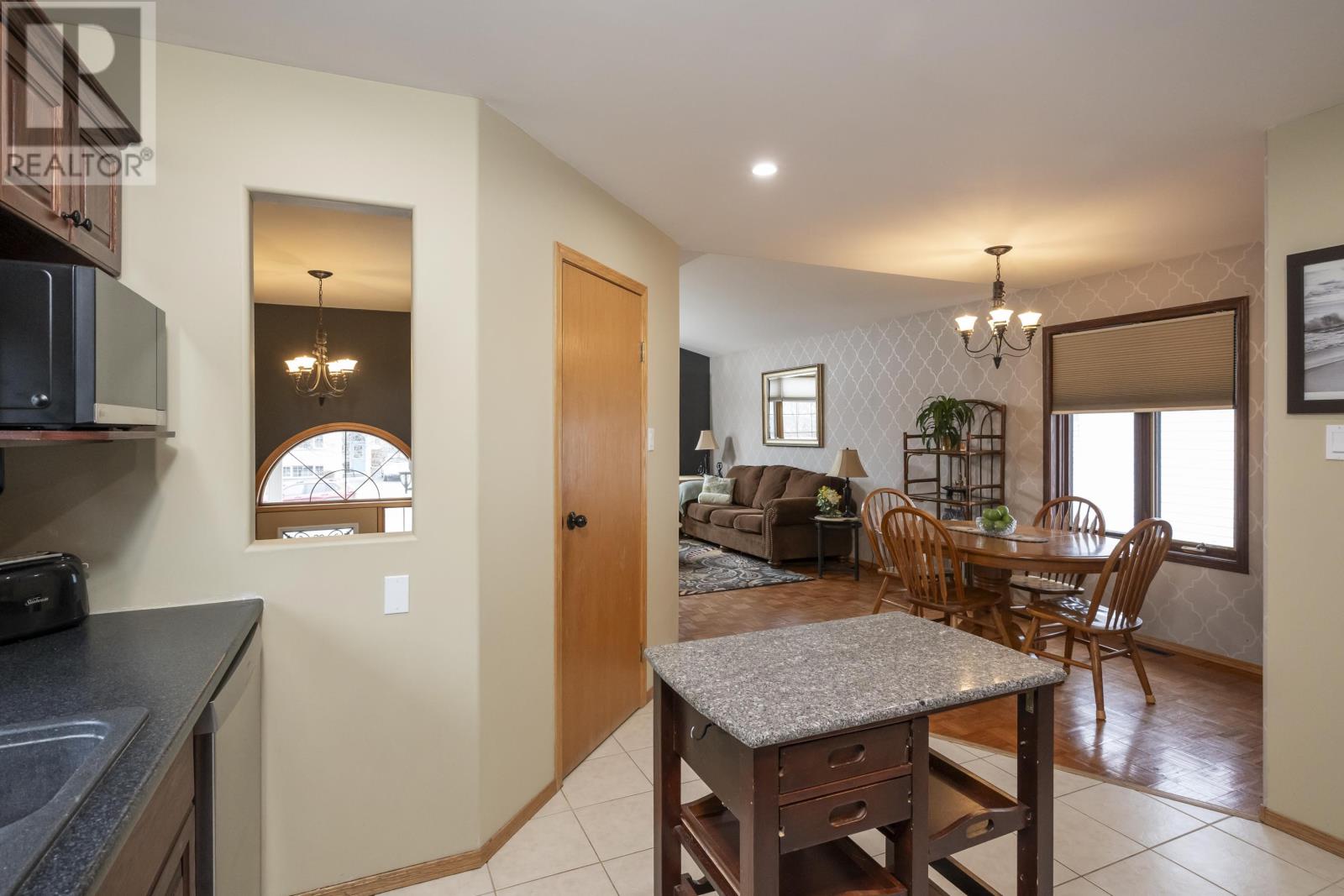 715 Porcupine Blvd, Thunder Bay, Ontario  P7C 6A7 - Photo 11 - TB2600942