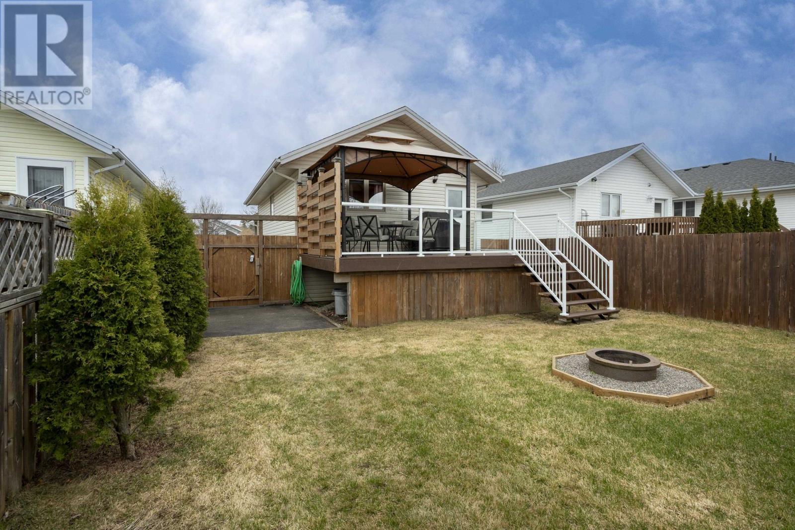 715 Porcupine Blvd, Thunder Bay, Ontario  P7C 6A7 - Photo 28 - TB2600942