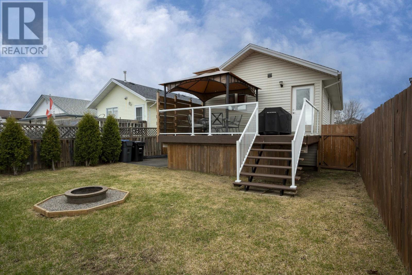 715 Porcupine Blvd, Thunder Bay, Ontario  P7C 6A7 - Photo 34 - TB2600942