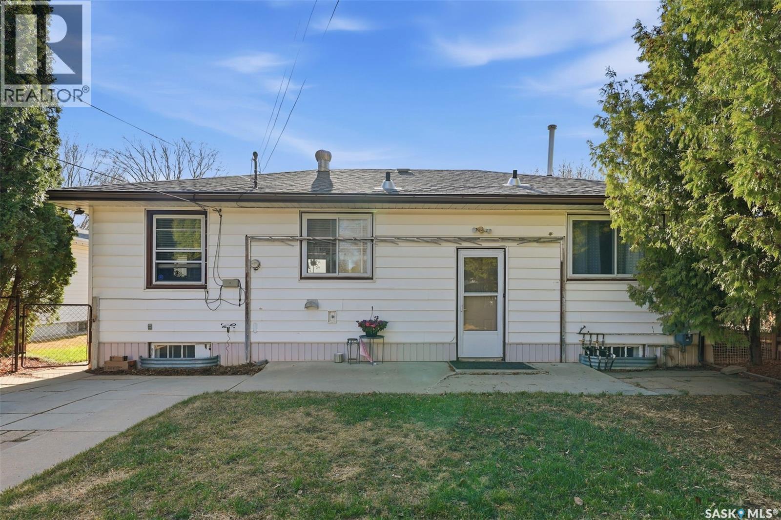 2129 Cairns Avenue, Saskatoon, Saskatchewan  S7J 1T5 - Photo 28 - SK035253