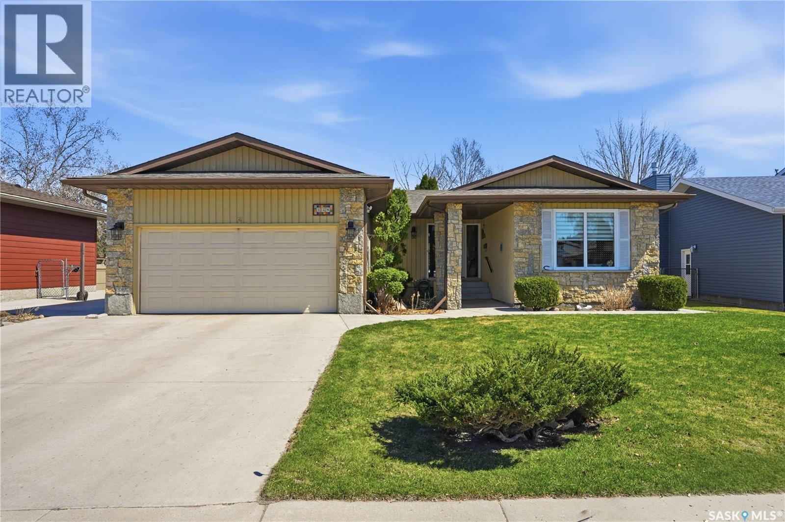 239 Stechishin CRESCENT, Saskatoon, Saskatchewan
