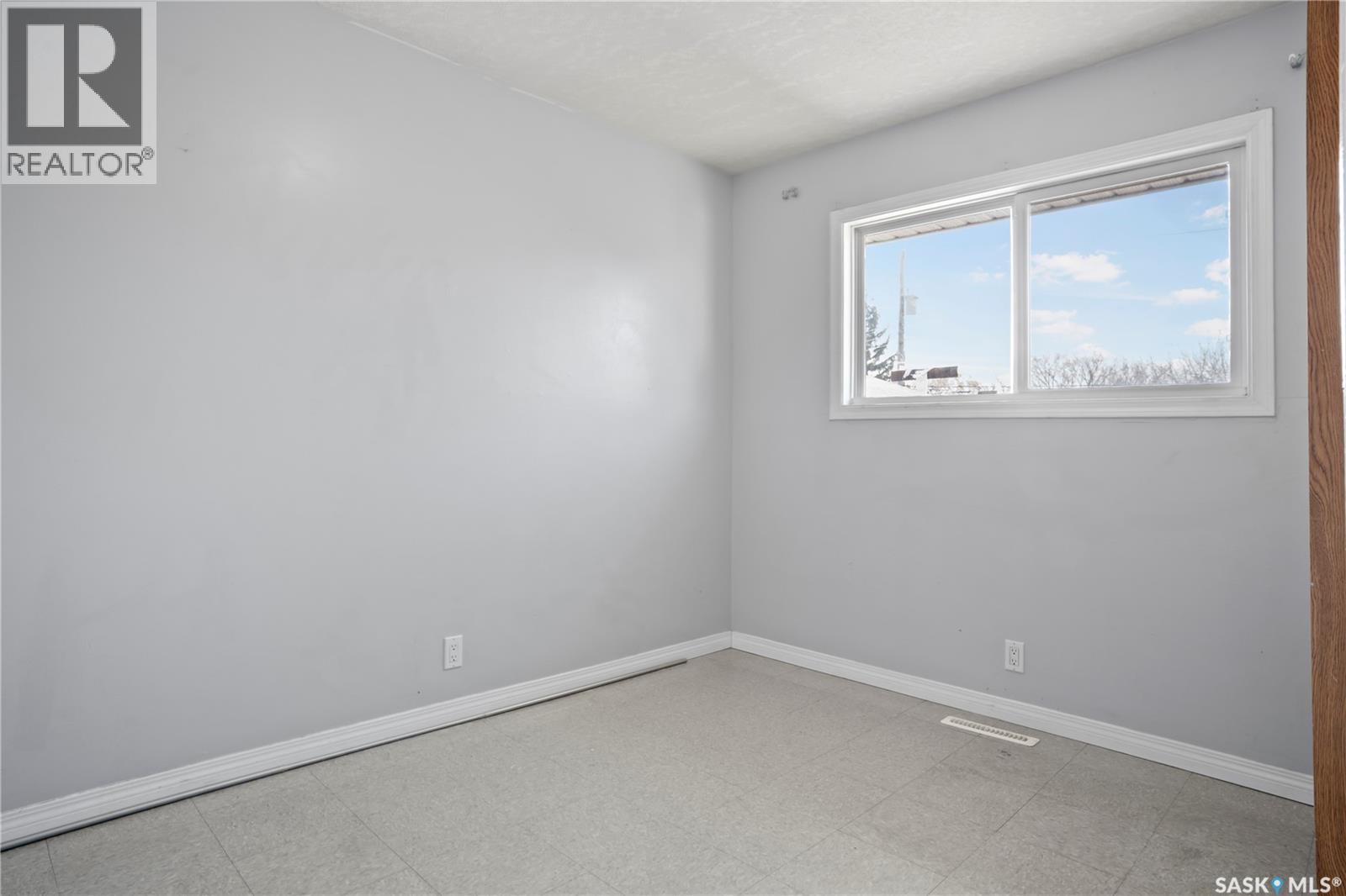 1422 Rupert Street, Regina, Saskatchewan  S4N 1V8 - Photo 14 - SK034862