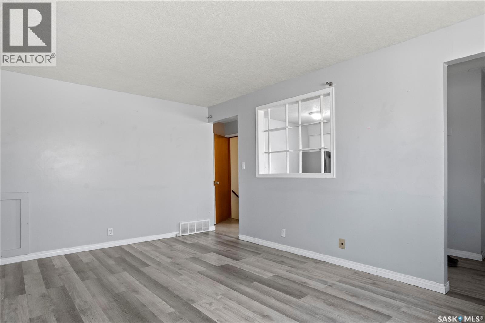 1422 Rupert Street, Regina, Saskatchewan  S4N 1V8 - Photo 6 - SK034862