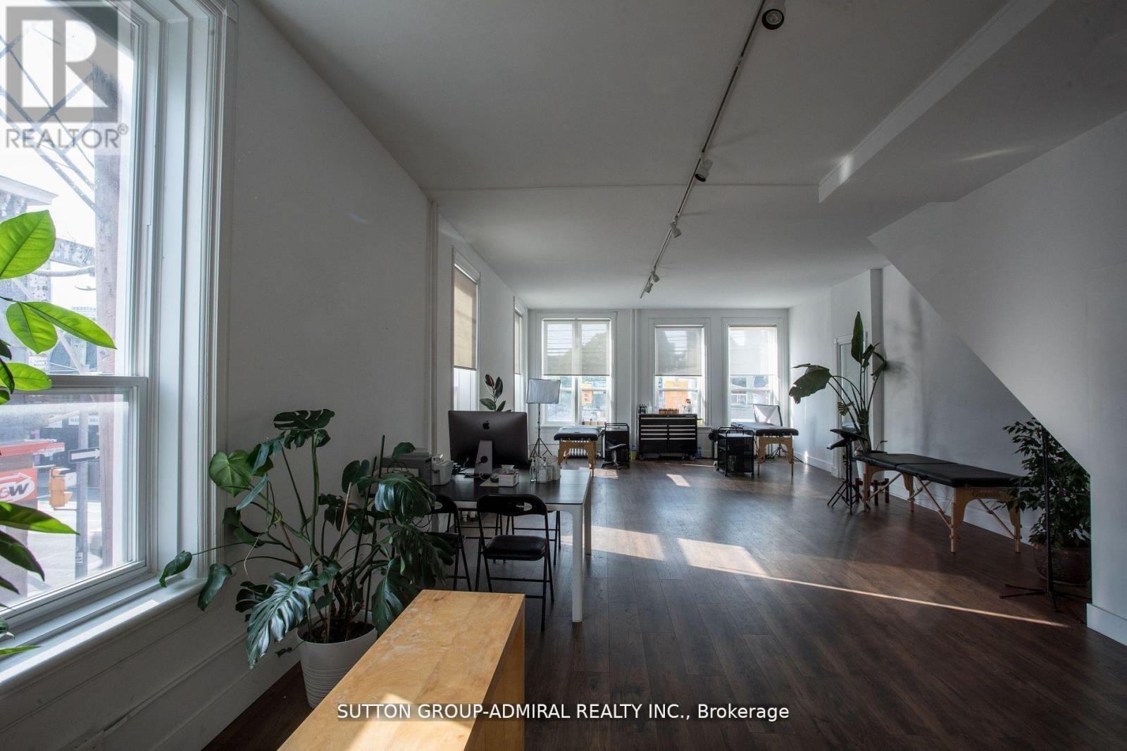 2nd Flr - 652 Queen Street W, Toronto, Ontario  M6J 1E5 - Photo 5 - C13096734