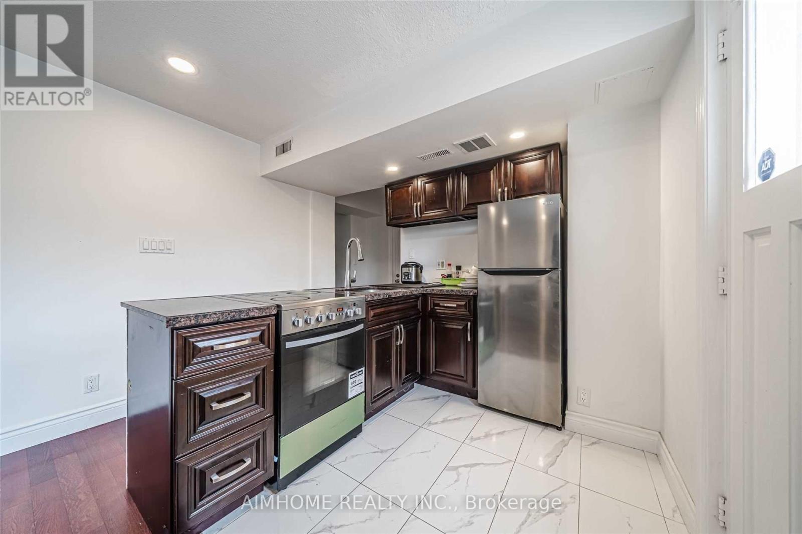 -Lower - 75 Kingslake Road, Toronto, Ontario  M2J 3E6 - Photo 3 - C13096796