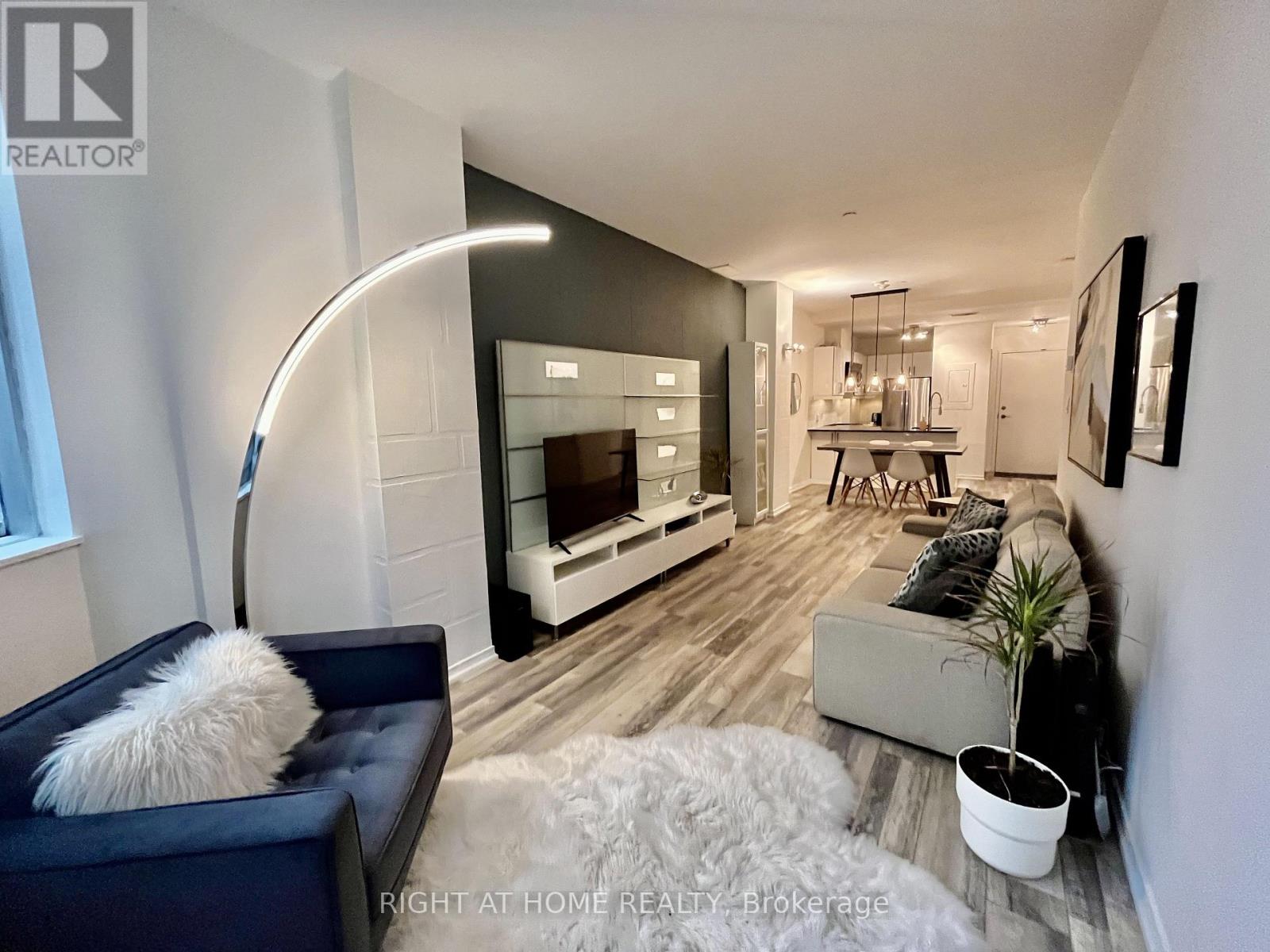 1106 - 393 King Street W, Toronto, Ontario  M5V 3G8 - Photo 11 - C13096888